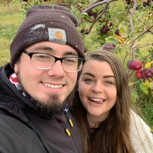 Meet your Posher, Dustin